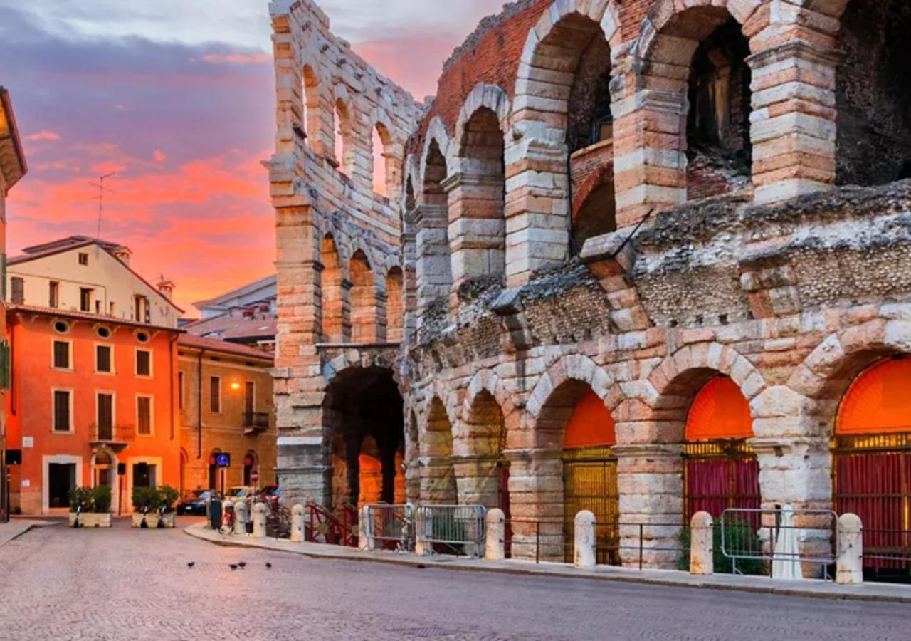 -Near Arena & Giuletta- Pet Friendly Mazzini Palace Verona Exteriör bild