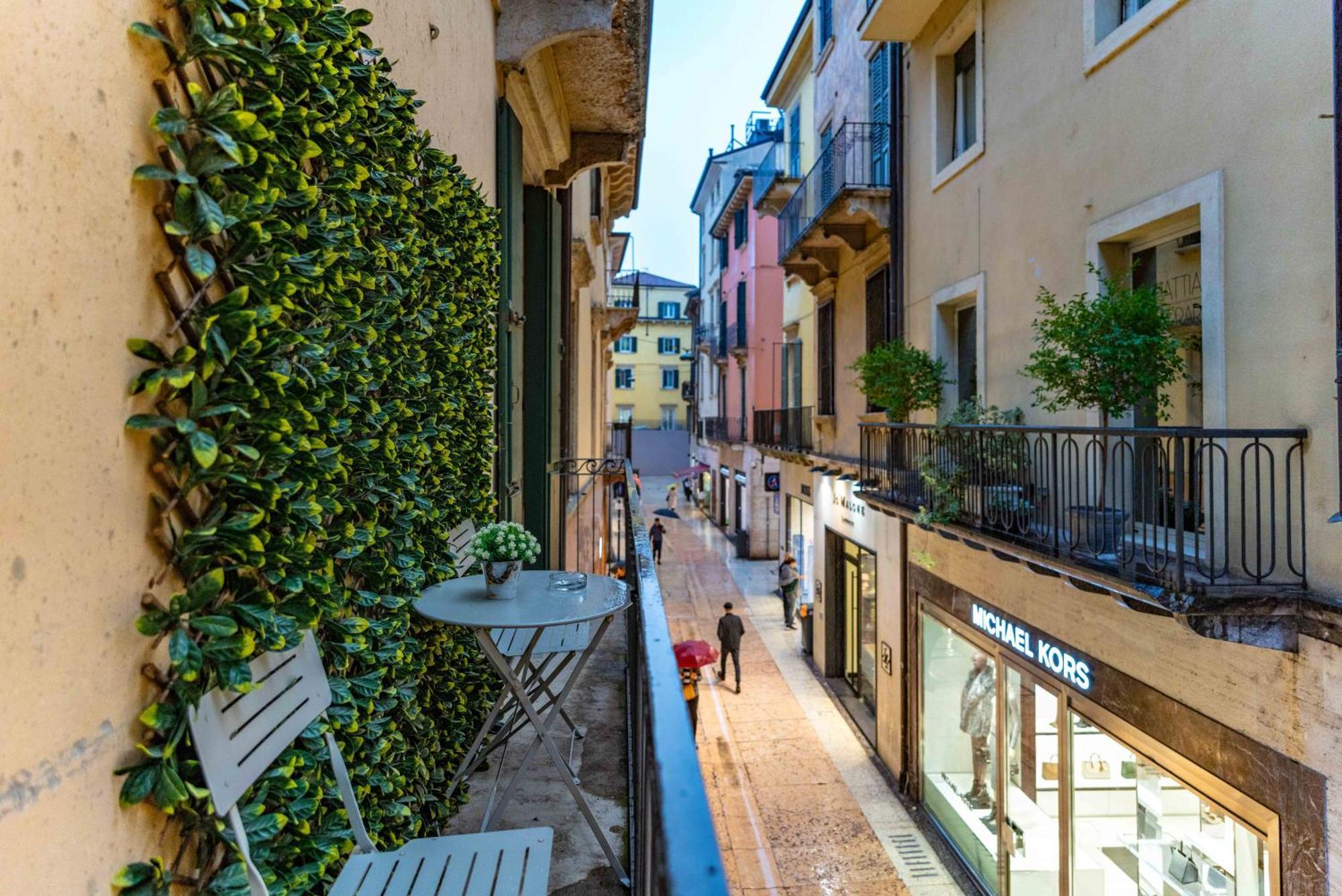 -Near Arena & Giuletta- Pet Friendly Mazzini Palace Verona Exteriör bild